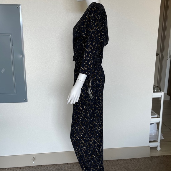 NWT Vintage 80’s Black Gold Vine Print Long Sleeve Jumpsuit by Paquette Too! - Picture 4 of 11